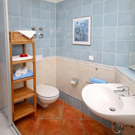 Strandkrone - 26-28 - Inkl Strandkorb *